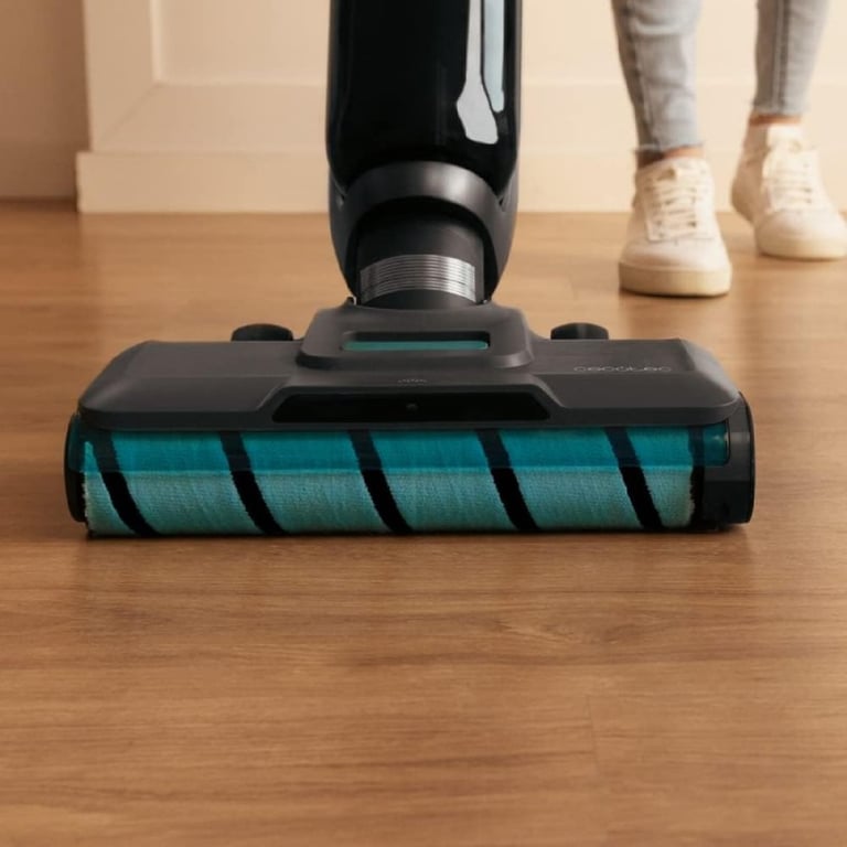 Aspirateur Balai Cecotec FREEGO WASH 05852 – 250 W, Autonomie 35 Min, Réservoir 700 ml - vue 3