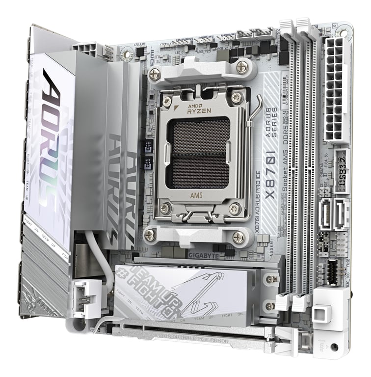 Gigabyte X870I AORUS PRO ICE - vue 3