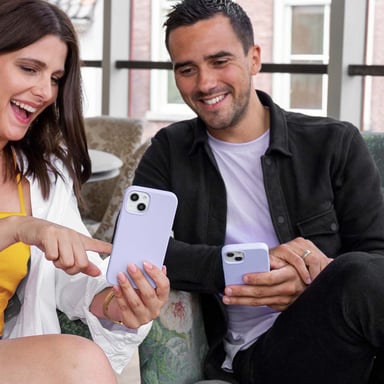 Accezz Coque Liquid Silicone pour Samsung Galaxy A16 - Violet