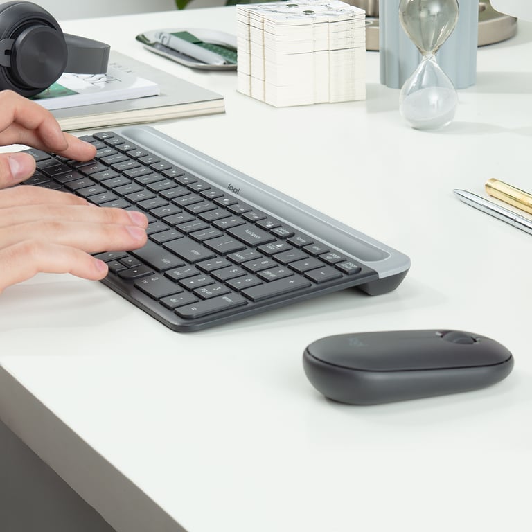 LOGITECH Slim Wireless Combo MK470 - vue 4