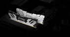 Kingston Technology FURY 32 GB 8000 MT/s DDR5 CL38 DIMM (Set di 2) Renegade White XMP