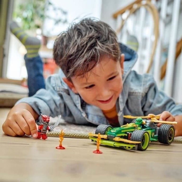LEGO Ninjago La voiture de course à rétrofriction de Lloyd 71828 - vue 6