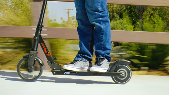 Trottinette Électrique RAZOR Power A5 – 250W, Vitesse 16 km/h, Pliable - vue 3