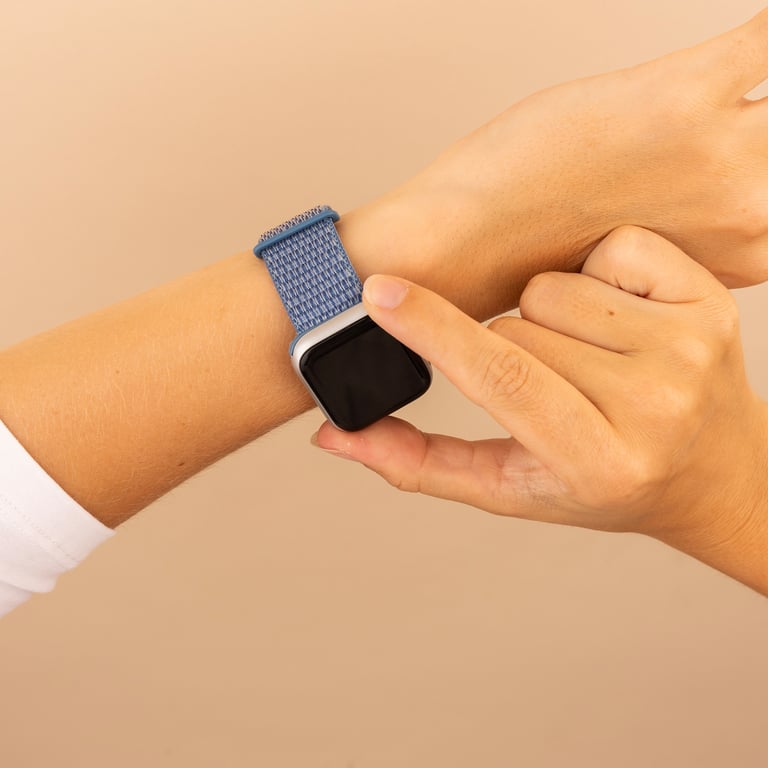 imoshion Bracelet en nylon? pour Apple Watch Series 1 á 9 / SE 384041 mm | Series 10 42 mm Neuf - vue 5