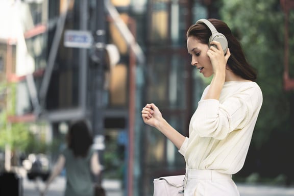 Sony WH-1000XM3 - Auriculares inalámbricos Bluetooth con cancelación de ruido - Batería de 30 h - Pantalla táctil - Carga rápida - Asistente de Google