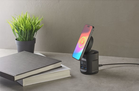 Cellularline MAG HUB Stazione di ricarica senza fili con 4 porte USB