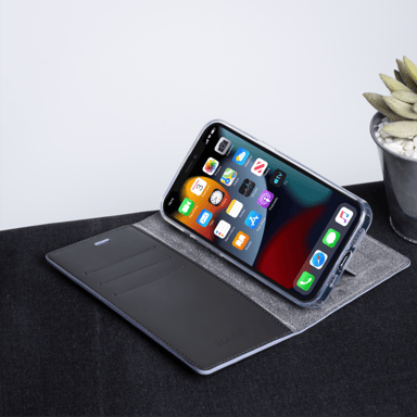 Diarycase 2.0 Funda de piel auténtica con soporte magnético para Apple iPhone 13, Violeta lila