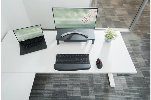 Kensington Slim Type Wireless Keyboard teclado Oficina RF inalámbrico QWERTY Español Negro