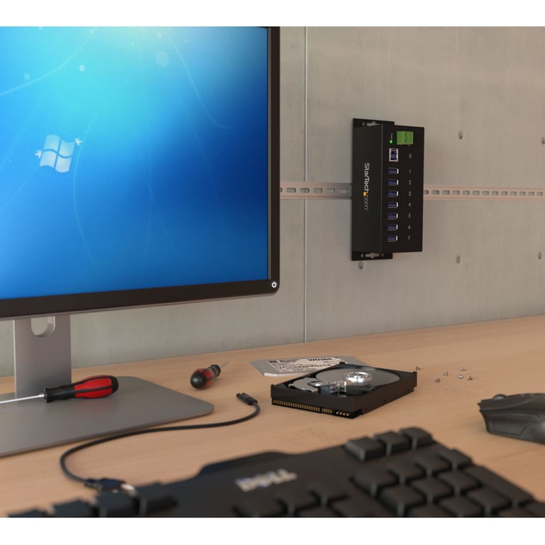 StarTech.com Hub USB 3.0 à 7 ports - 5Gbps - Hub USB-A industriel en métal avec protection ESD et protection contre les surtensions de 350W - Montage sur rail DIN, mural ou sur bureau - Hub d'extension USB conforme TAA - Neuf