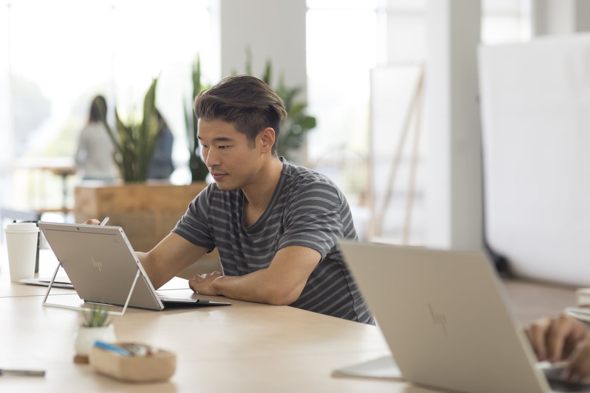 HP HP Rechargeable Active Pen G3 - vue 4