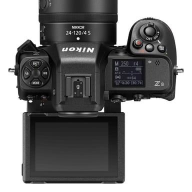 NIKON Z8 + Objetivo Z 24-120mm f/4 S + Adaptador FTZ II