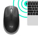 Mouse senza fili Logitech M190 a grandezza naturale