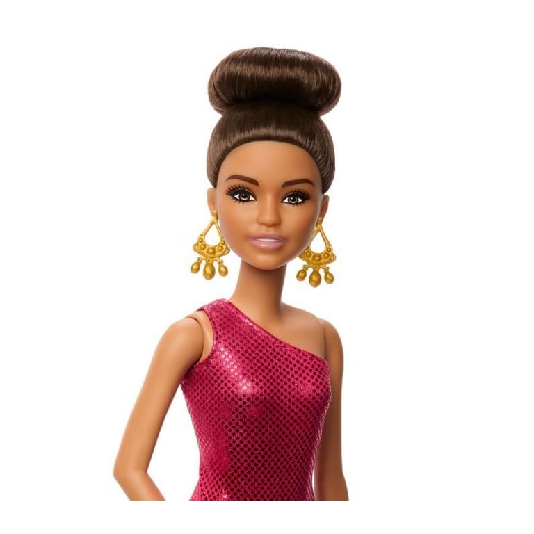 Barbie Poupée Danseuse de Salon et Accessoires avec robe à volants chaussures de danse cheveux coiffés bruns et accessoire trophée de danse JFR09 - vue 4