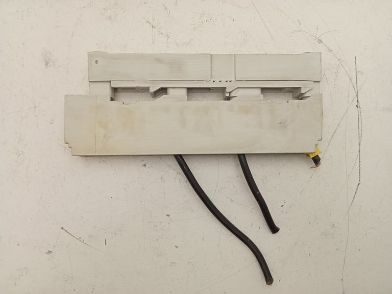 22-0540 495 Wöhner Busbar support