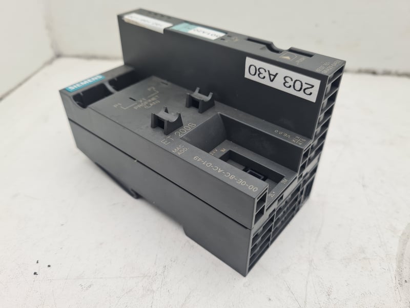6ES7 151-3AA23-0AB0 Siemens Simatic S7 Remote I/O Module