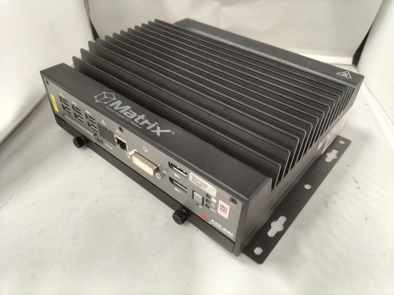 MXE-5401/M8G(G) Adlink Fanless Embedded Computer