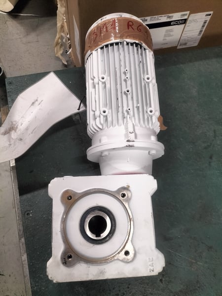 1TZ9003-0DA32-2KA4-Z ZAE 3-Phase Motor with gearbox WH.970000740