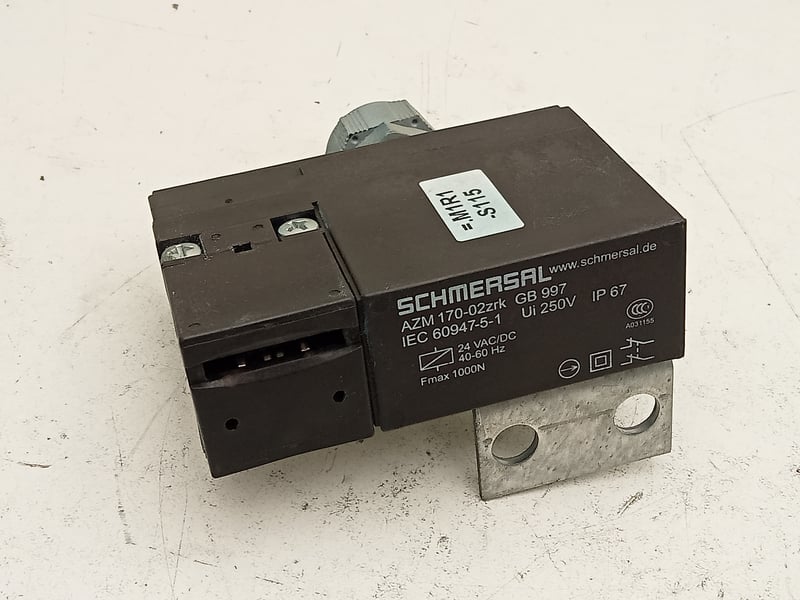 AZM 170-02zrk GB 997 Schmersal Safety Interlock Switch