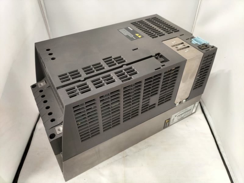 6SL3224-0BE31-1AA0 Siemens Sinamics Power Module 240