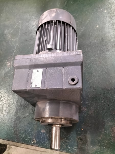 0117817 Lenze Three-Phase Motor MDEMA1M080-32