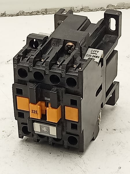 CA2-DN1229 A 65 Telemecanique Auxiliary Contact Block