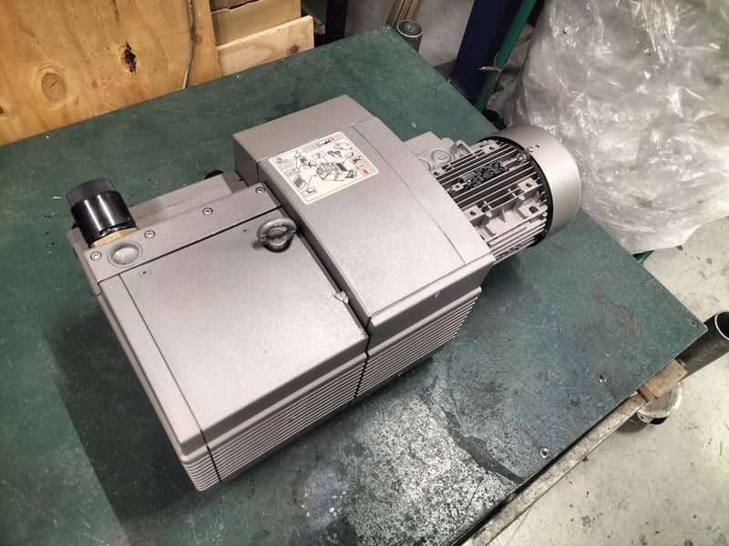 42219422301 Becker Three-Phase Electric Motor with vacuum pump