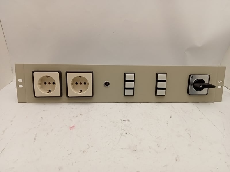 XSA893A ABB Control panel MP80
