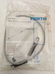 525 896 Festo SME-8F-DS-24V-K0,3-M8D