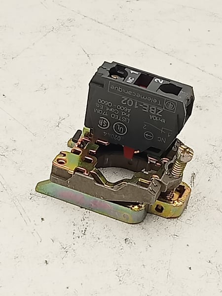 ZB4 BZ102 Telemecanique Limit Switch Block