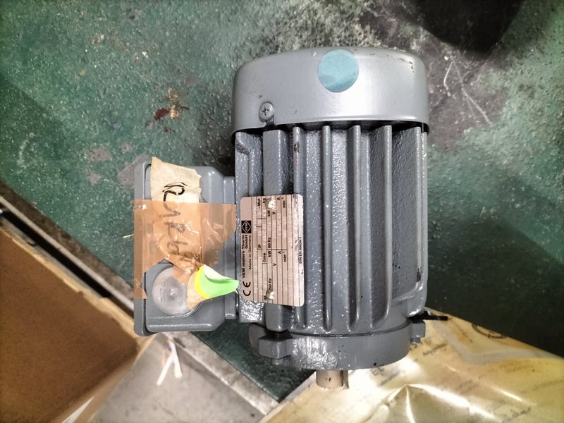 16/17 633/3000 VEM Electric Motor