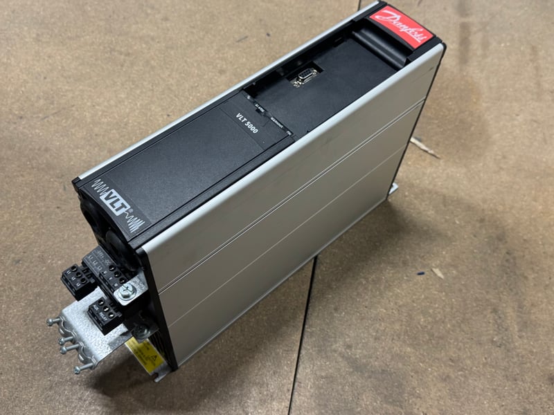 VLT5005PT5B20STR3DOF00AD0CO Danfoss Variable Frequency Drive