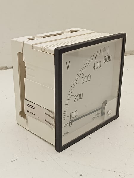 IQ96 Cewe Panel meter 0 - 500 V