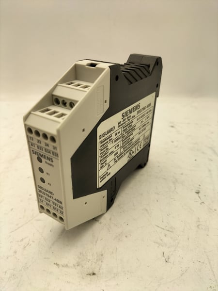 3RG7847-4BB Siemens Emergency-stop-relay