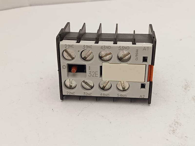 3TX4 422-1A Siemens Auxiliary contact block for KBA Commander