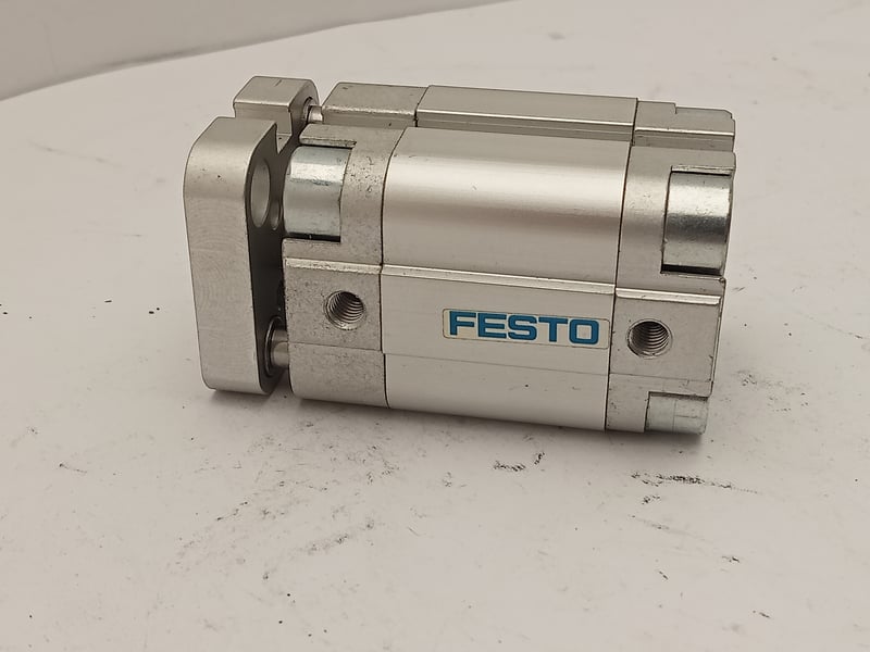 ADVUL-20-15-P-A Festo Compact cylinder