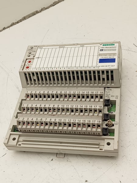 170ADO35000 GE Electric I/O BASE, 24VDC-32PT OUT