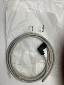 Connecting cable