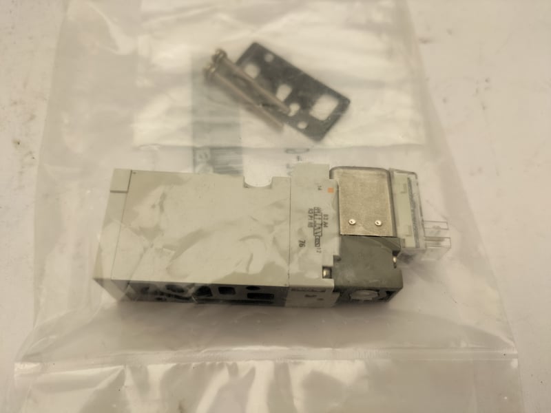 SYJ5140-5L0Z-Q SMC Solenoid valve