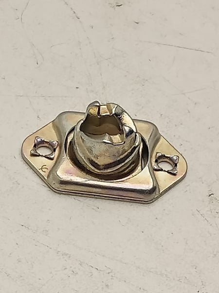2213450 Camloc locking studs