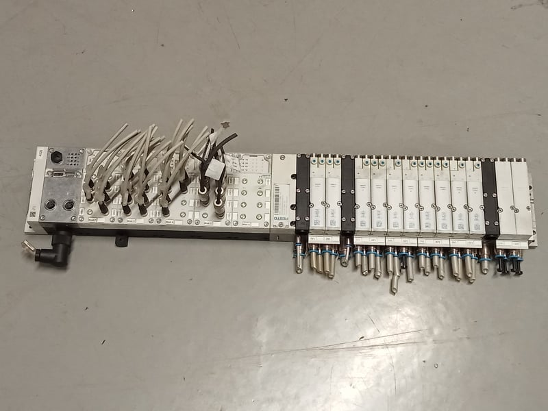 CPX-FB33 - K402 Festo Valve cluster