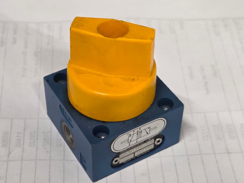5630180130 (DE) Rexroth Pneumatic Directional Valve