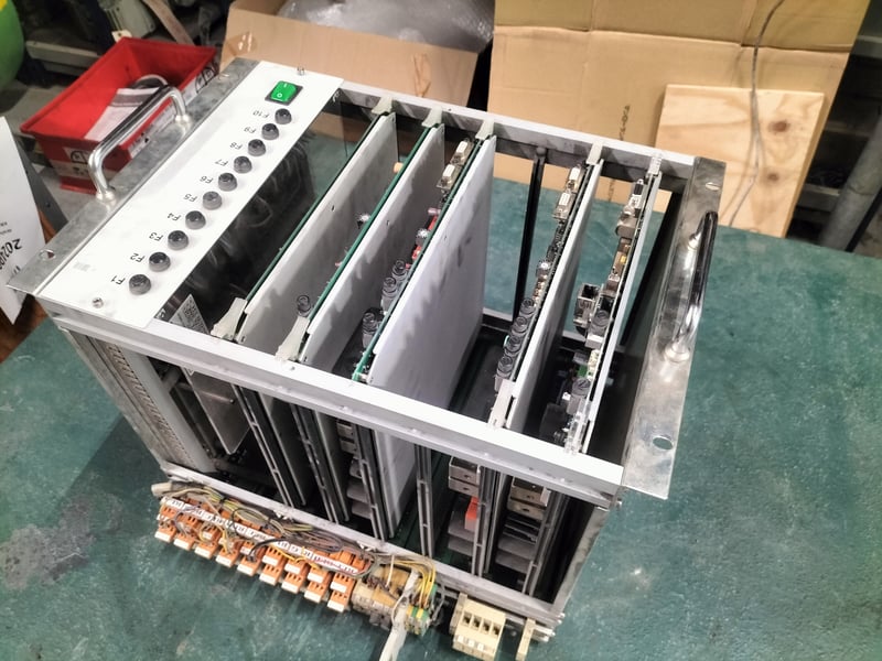 CR20/G/5 Grafikontrol Rack
