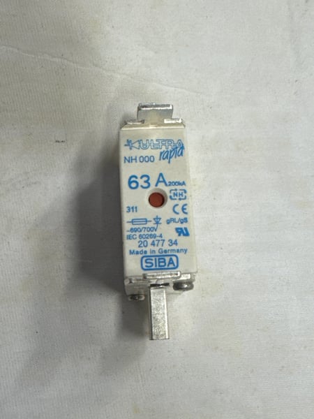 20 477 34 Siba Ultra Rapid NH 000 Fuse
