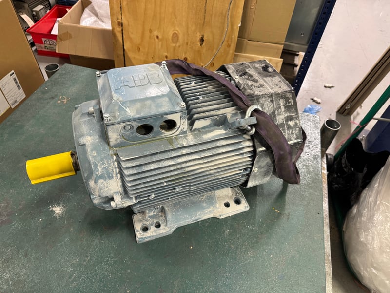 16017219-004 ABB Motor