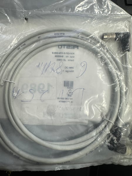 540329 Festo Ninety Degree Connection Cable