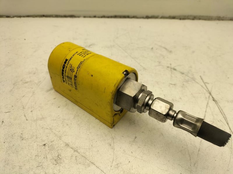 6831054 Turck Proximity Sensor