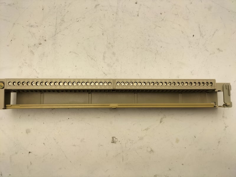 6ES5 490-7LB21 Siemens Front connector