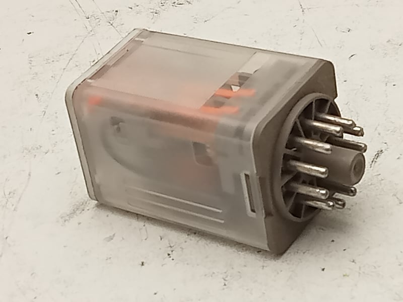 700-HA33A11-3 Allen-Bradley Control Relay
