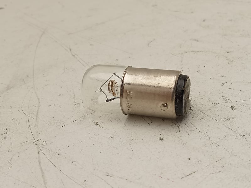 24/30V 6/10W RS Light bulb