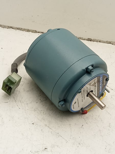 M111-FD12E Superior Electric Slo-Syn Motor